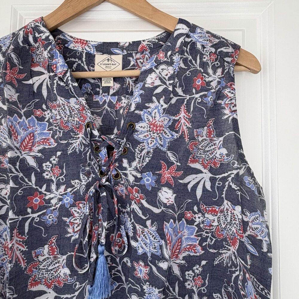 ST. JOHN’S BAY Women’s Sleeveless Top Blouse Blue Floral Tie Front - Size M